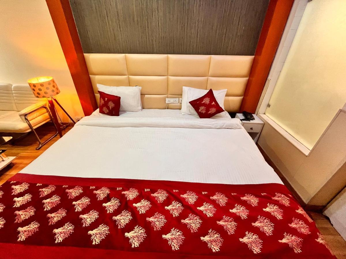 Hotel Oyster Pearl I Near Medanta Hospital I Sec-39 I Gurgaon Extérieur photo