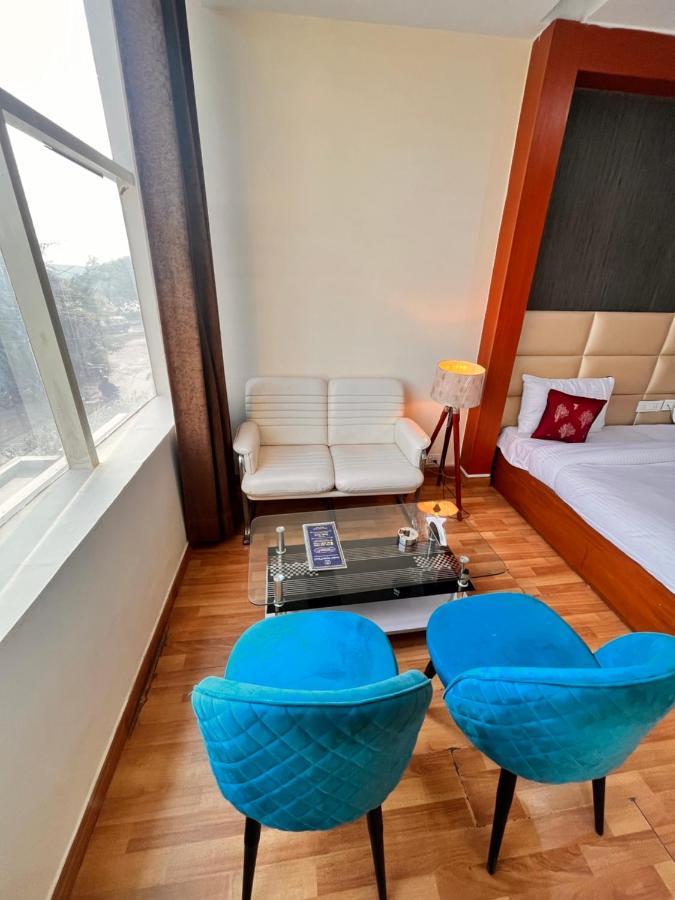Hotel Oyster Pearl I Near Medanta Hospital I Sec-39 I Gurgaon Extérieur photo