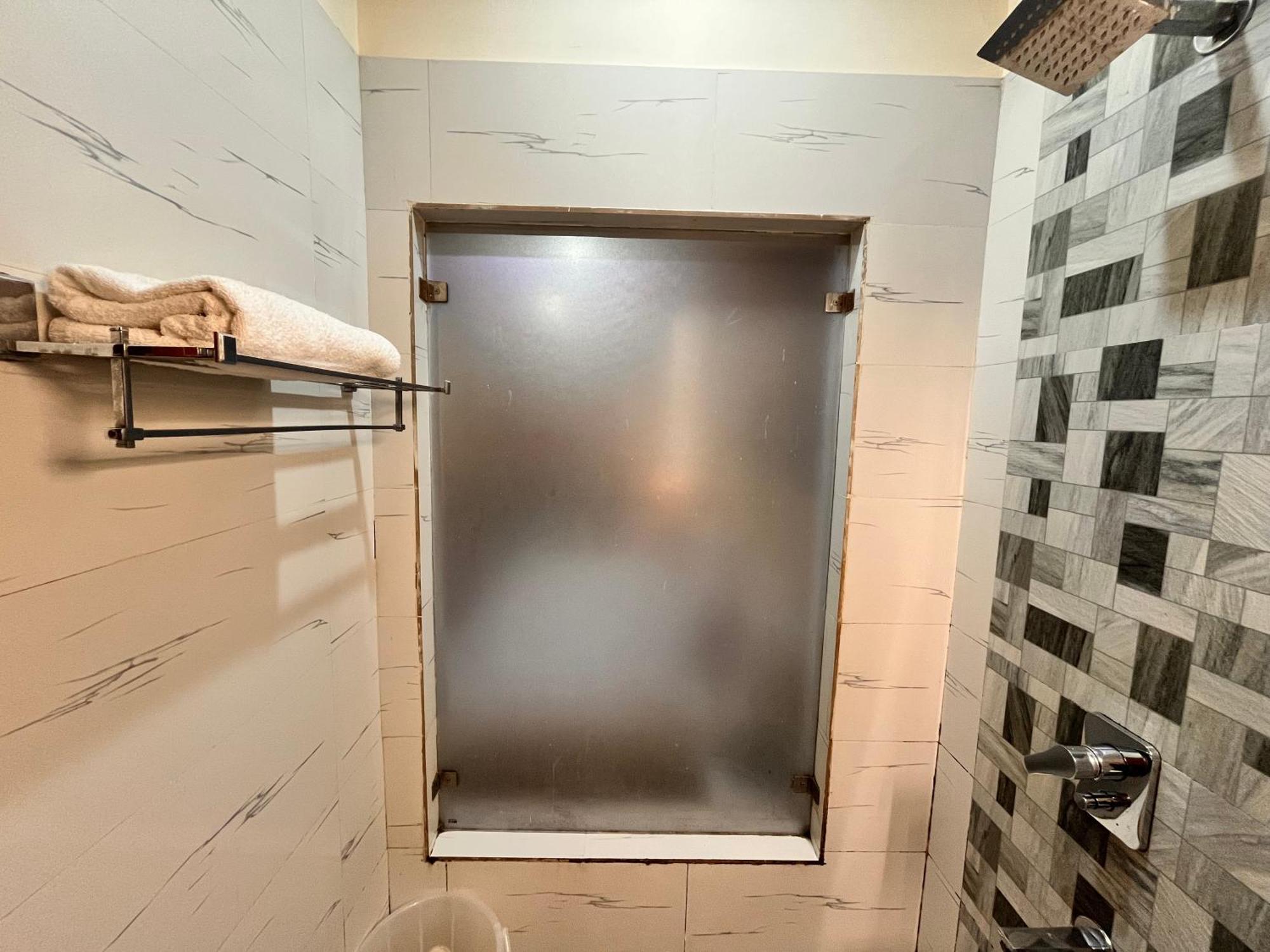 Hotel Oyster Pearl I Near Medanta Hospital I Sec-39 I Gurgaon Extérieur photo