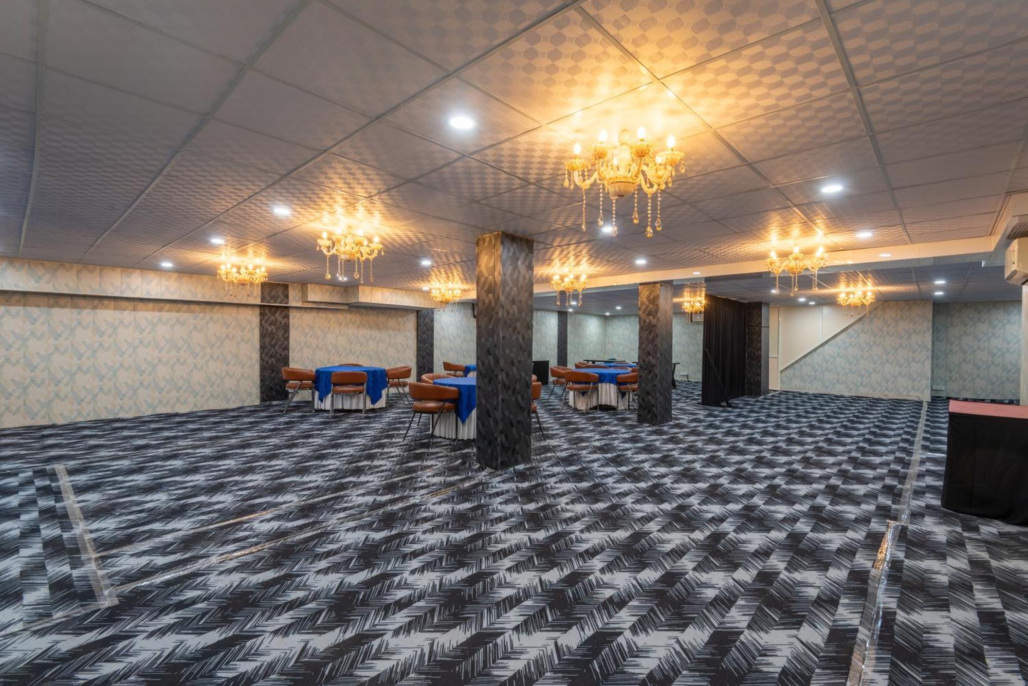 Hotel Oyster Pearl I Near Medanta Hospital I Sec-39 I Gurgaon Extérieur photo